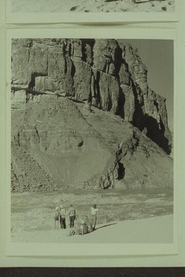 Hance Rapid. The discussion over a course becomes general. Left to right: Marston, Ed Hudson, Edward Hudson, Forcier and Taylor