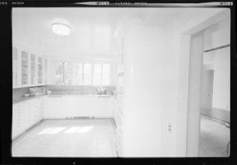 Go to image 3.