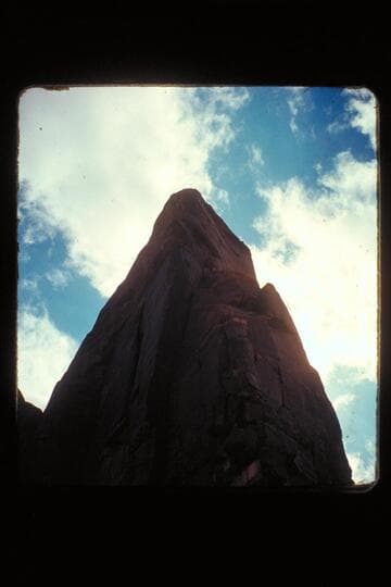 Mo Valley. Shaft close-up